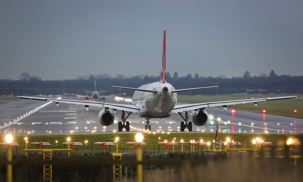 In London, changed the terms of discounts for airlines to pay airport taxes